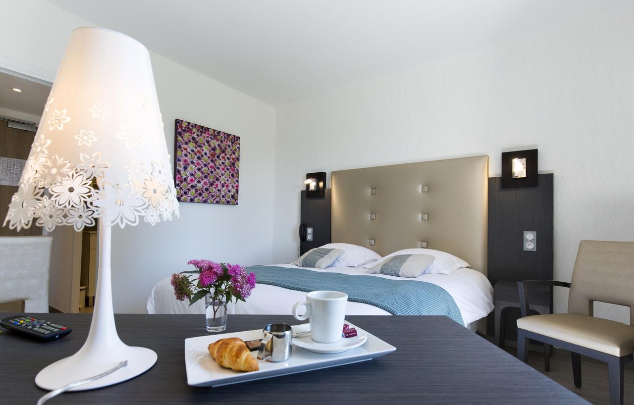 Logis Hotel Restaurant Spa Beau Site Luxeuil-les-Bains Exterior photo