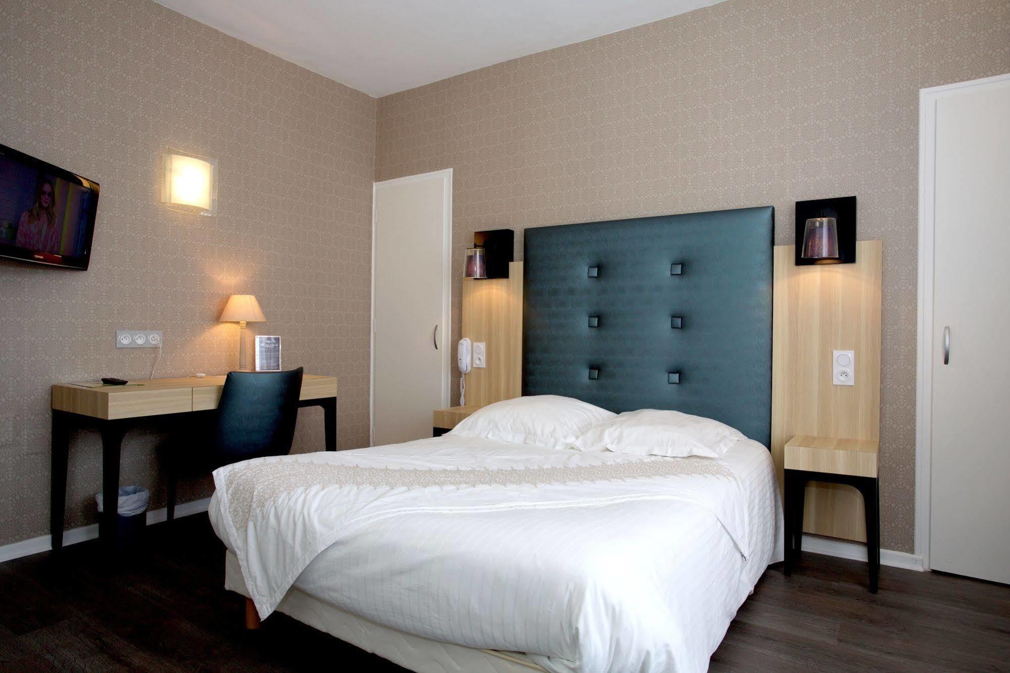 Logis Hotel Restaurant Spa Beau Site Luxeuil-les-Bains Exterior photo